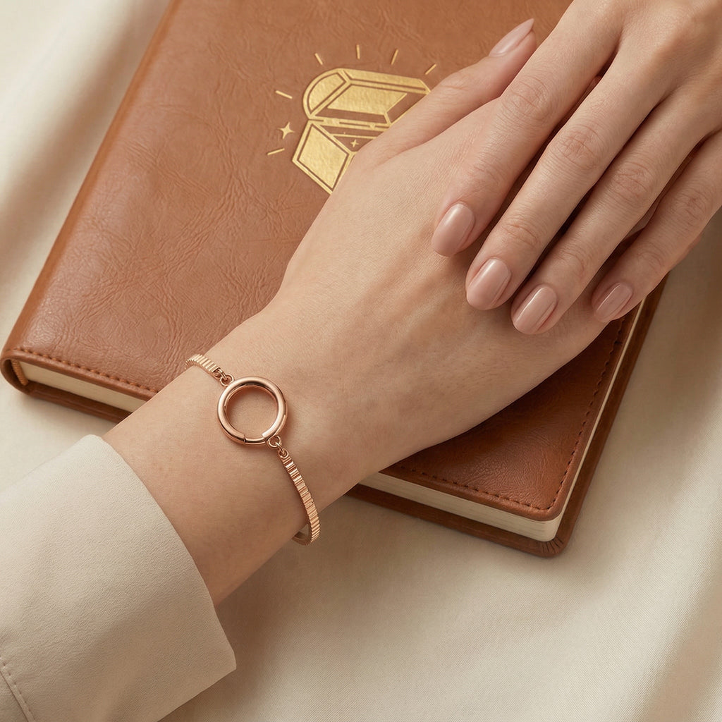 Rose Gold-Plated Chain Bracelet with Circular Clasp