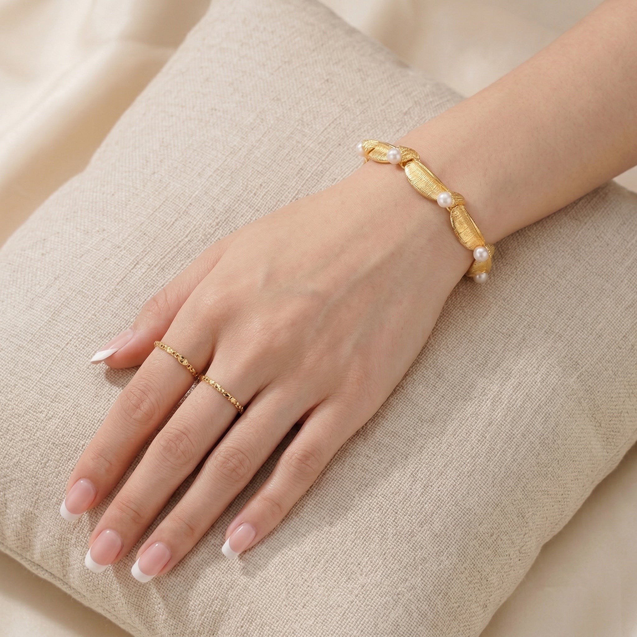 Gold-Plated Pearl and Leaf Design Bracelet